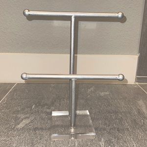 Two Bar Jewelry Organizer in silver with acrylic base